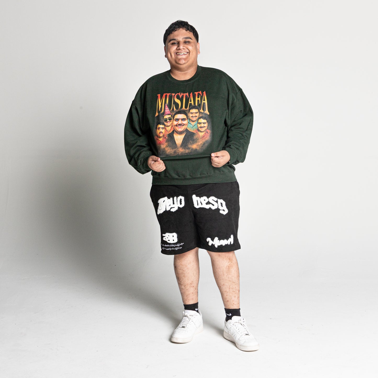 Mustafa Retro Crewneck